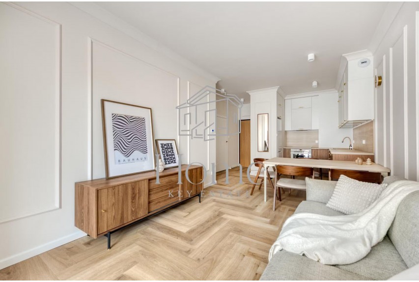 Ł&oacute;dź, Ł&oacute;dź-Śr&oacute;dmieście, Rewolucji 1905 r. 59B, Wykończony pod klucz elegancki apartament w centrum Łodzi