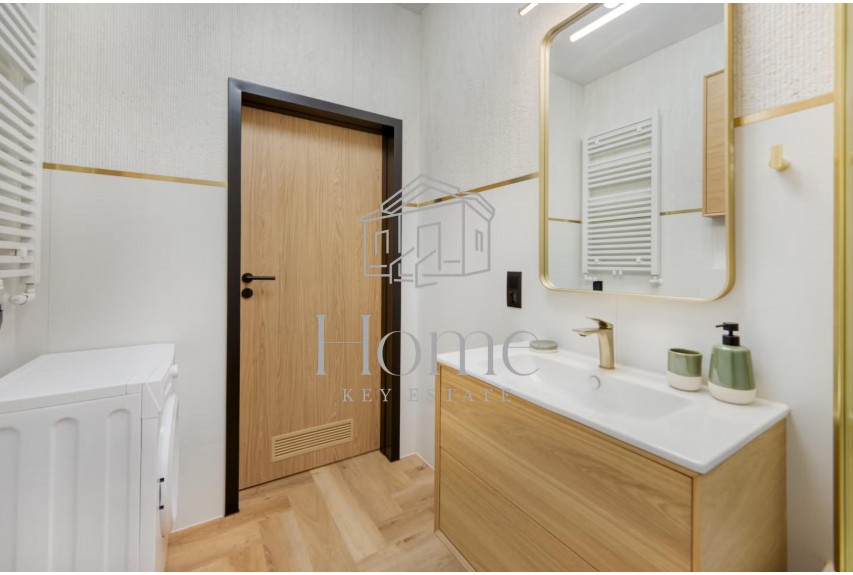 Ł&oacute;dź, Ł&oacute;dź-Śr&oacute;dmieście, Rewolucji 1905 r. 59B, Apartament w świetnej lokalizacji wykończony pod klucz
